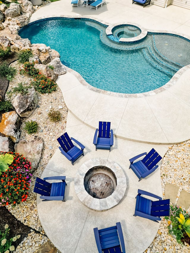 ec272da6cc437fa582dfe111de072a33-large